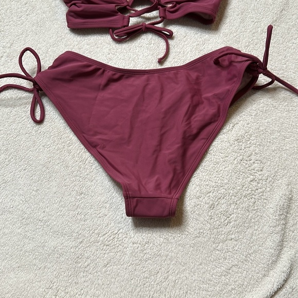 NET! Crisscross High Cut Bathing Suit with Adjustable Spaghetti Straps Sz Small - Picture 7 of 11